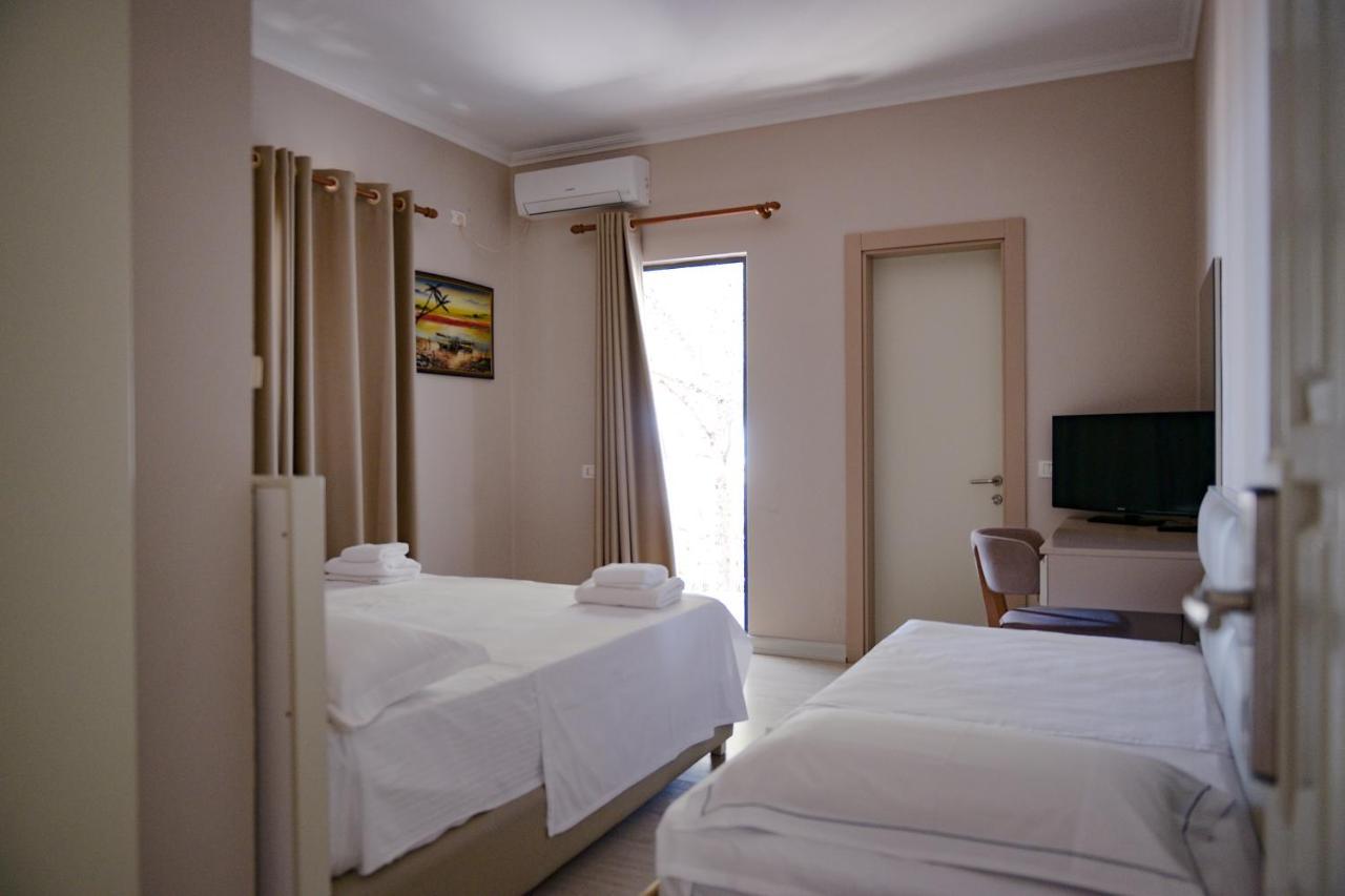 Hotel Andi Durrës 외부 사진