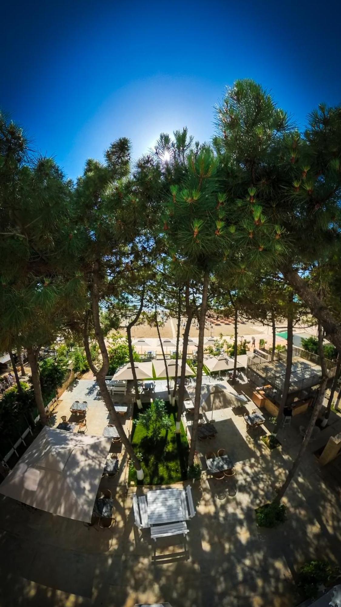 Hotel Andi Durrës 외부 사진