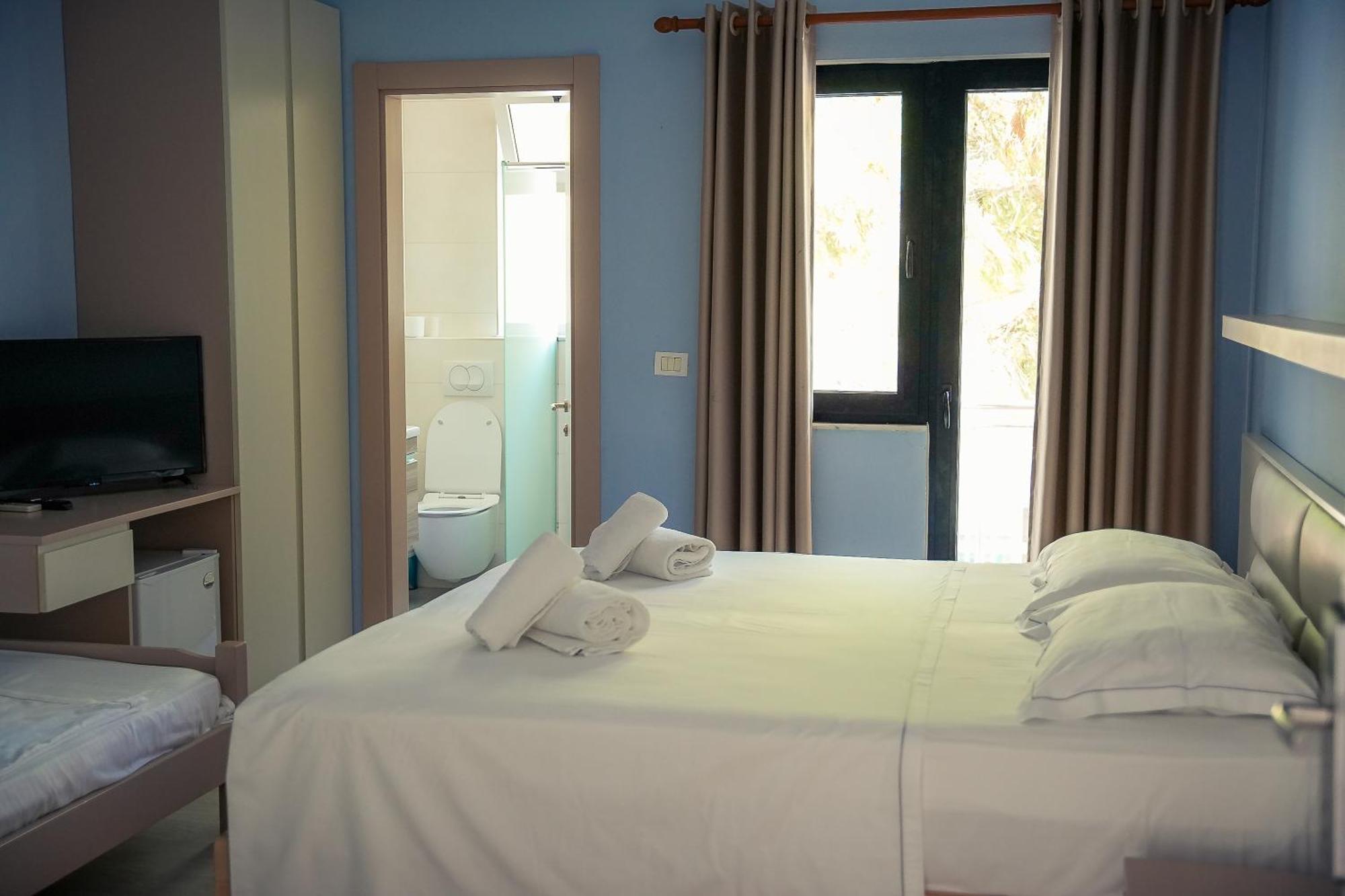 Hotel Andi Durrës 외부 사진