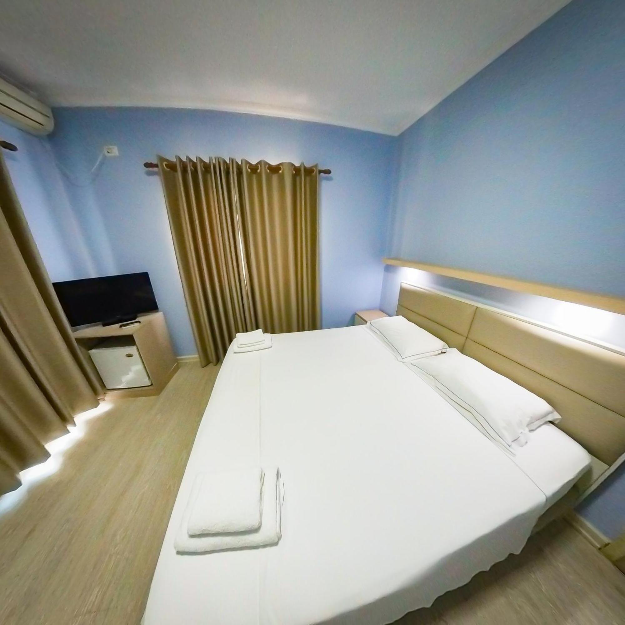 Hotel Andi Durrës 외부 사진
