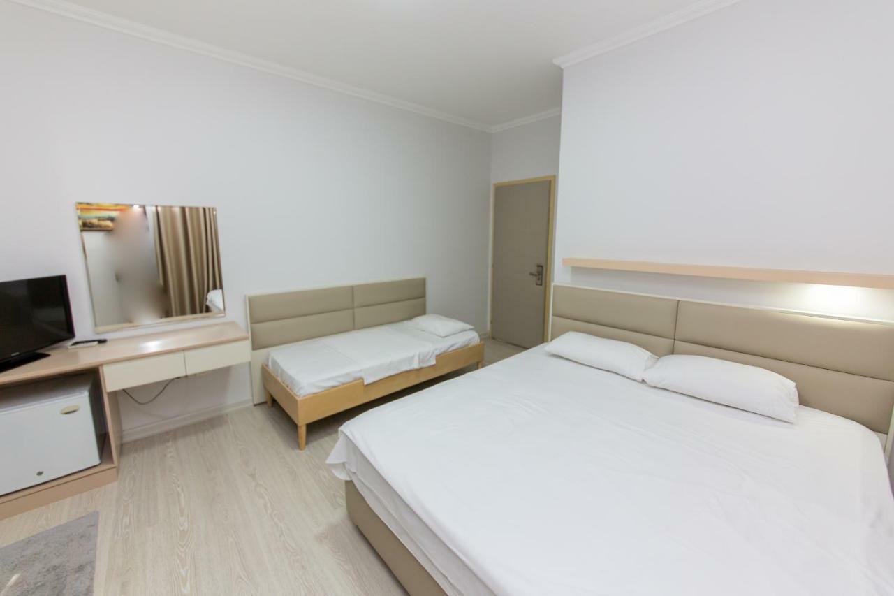 Hotel Andi Durrës 외부 사진